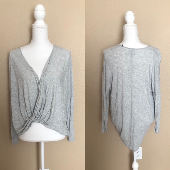 Cabi 3245 Taylor draped twist wrap top - Picture 3 of 5
